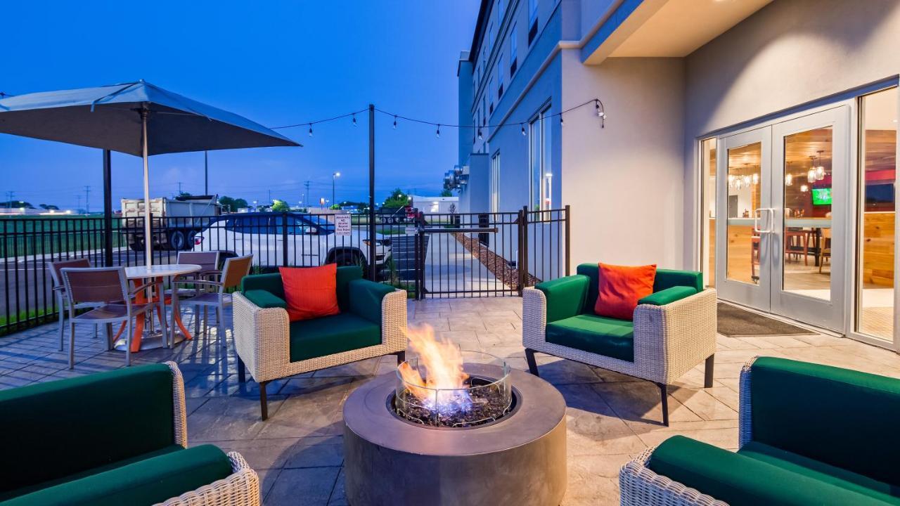 Holiday Inn - Clarksville Northeast By Ihg Exterior foto