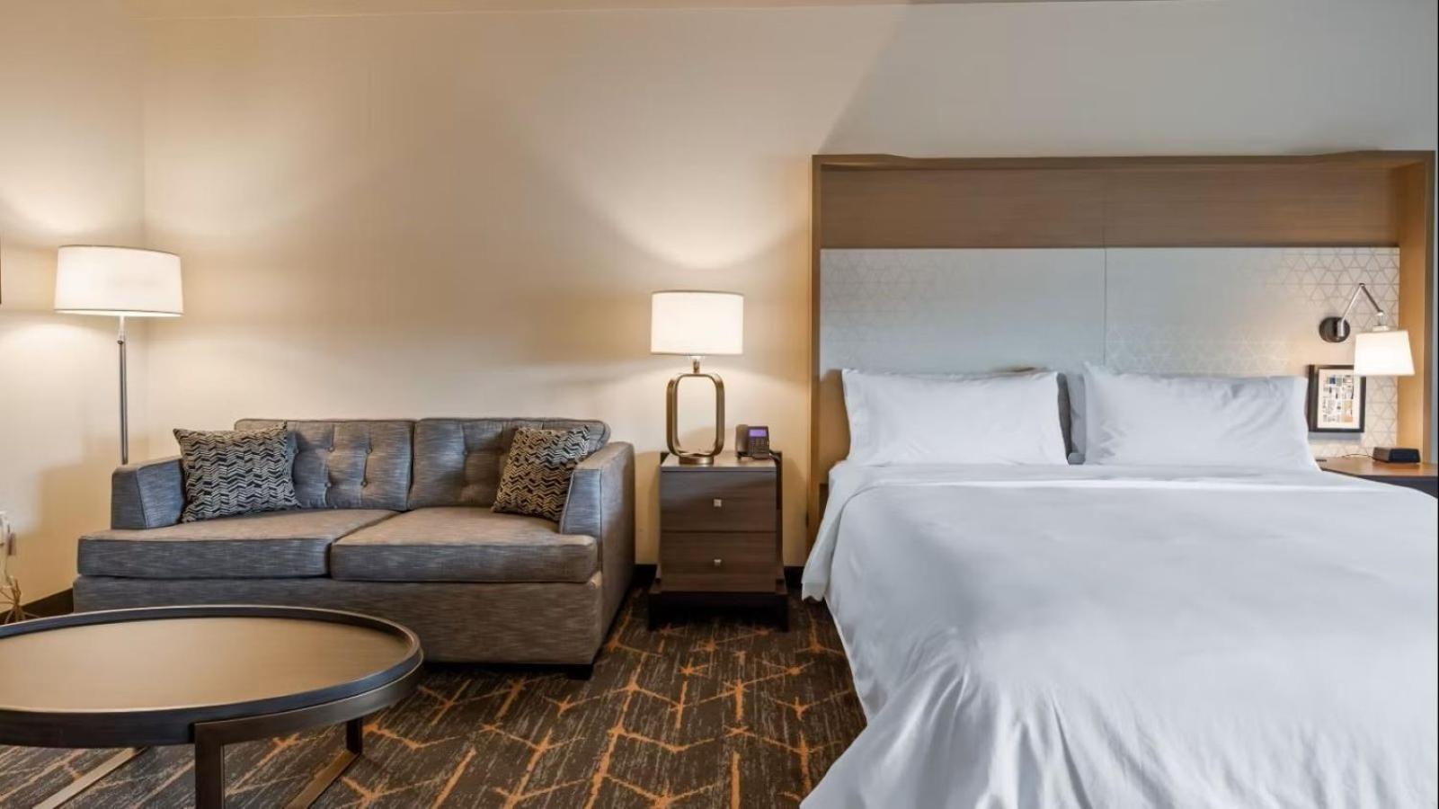 Holiday Inn - Clarksville Northeast By Ihg Exterior foto
